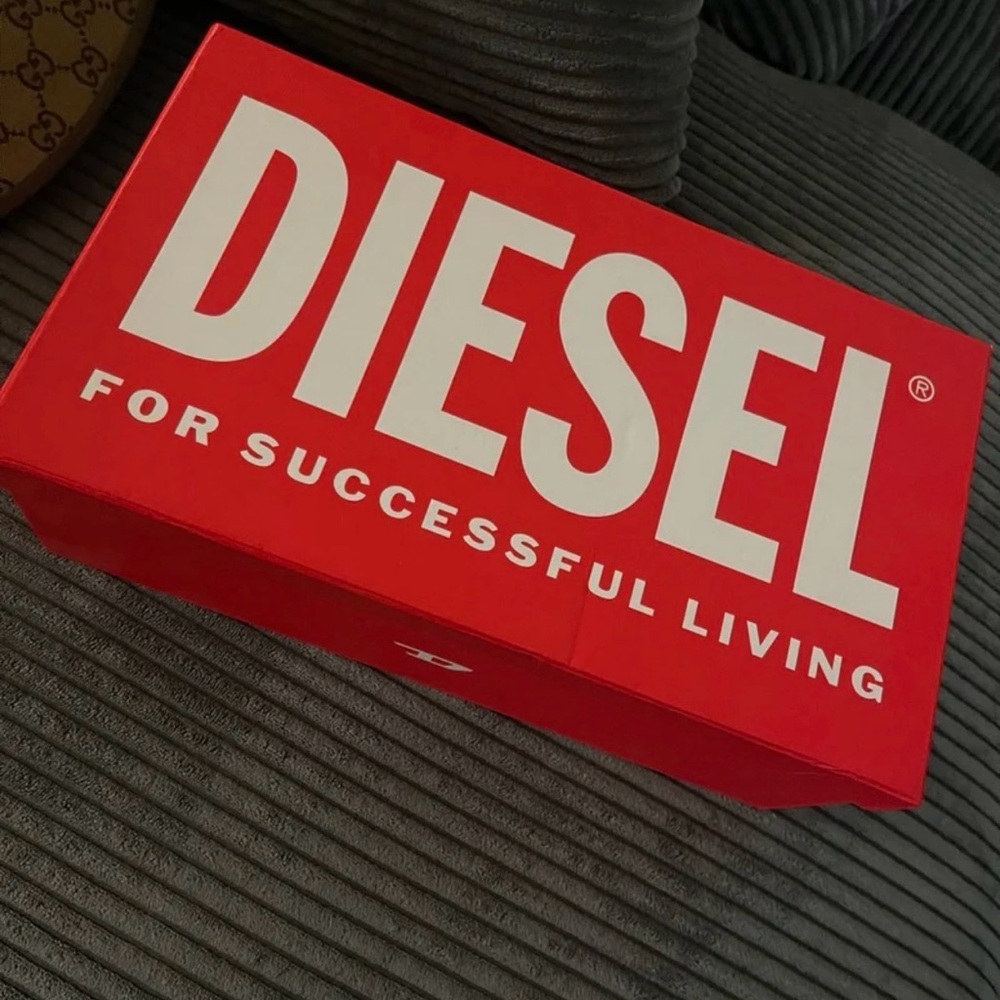 Diesel Metallic Silver Pointed Toe Slingback Heels with Buckle Accent - Picture 6 of 6